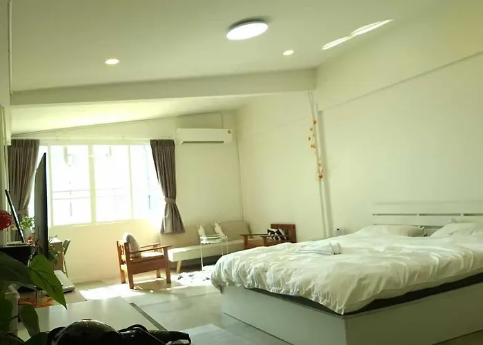 Chao Phraya House Near Bts & Asiatique